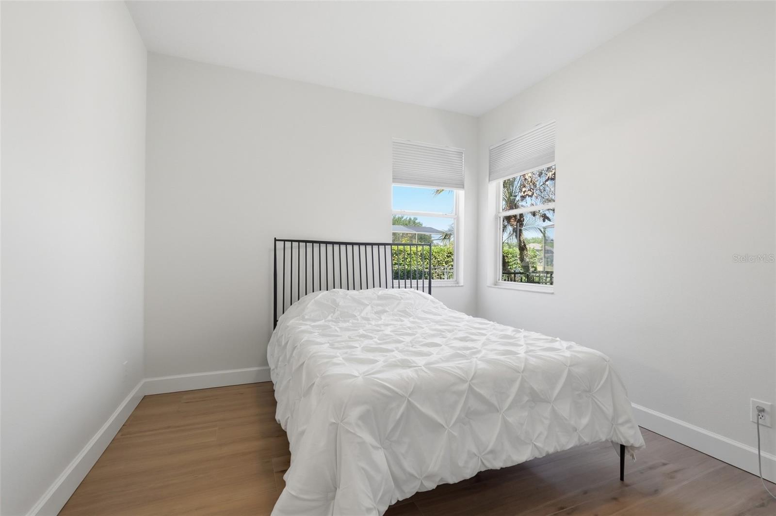 Image 26 of 48 For 264 Blue Stone Circle