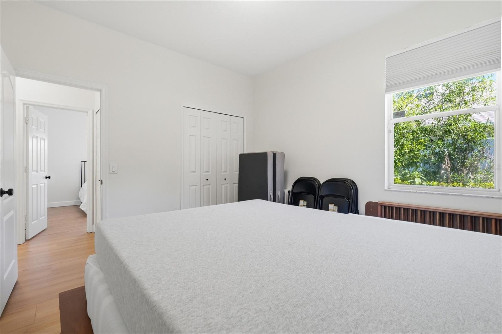 Image 33 of 48 For 264 Blue Stone Circle