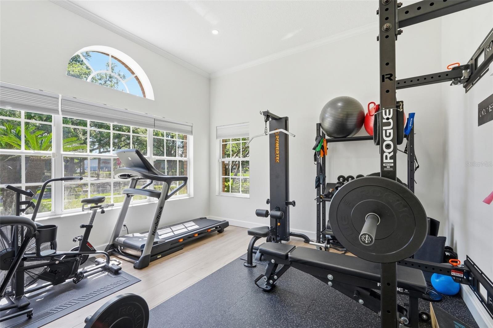 Image 34 of 48 For 264 Blue Stone Circle