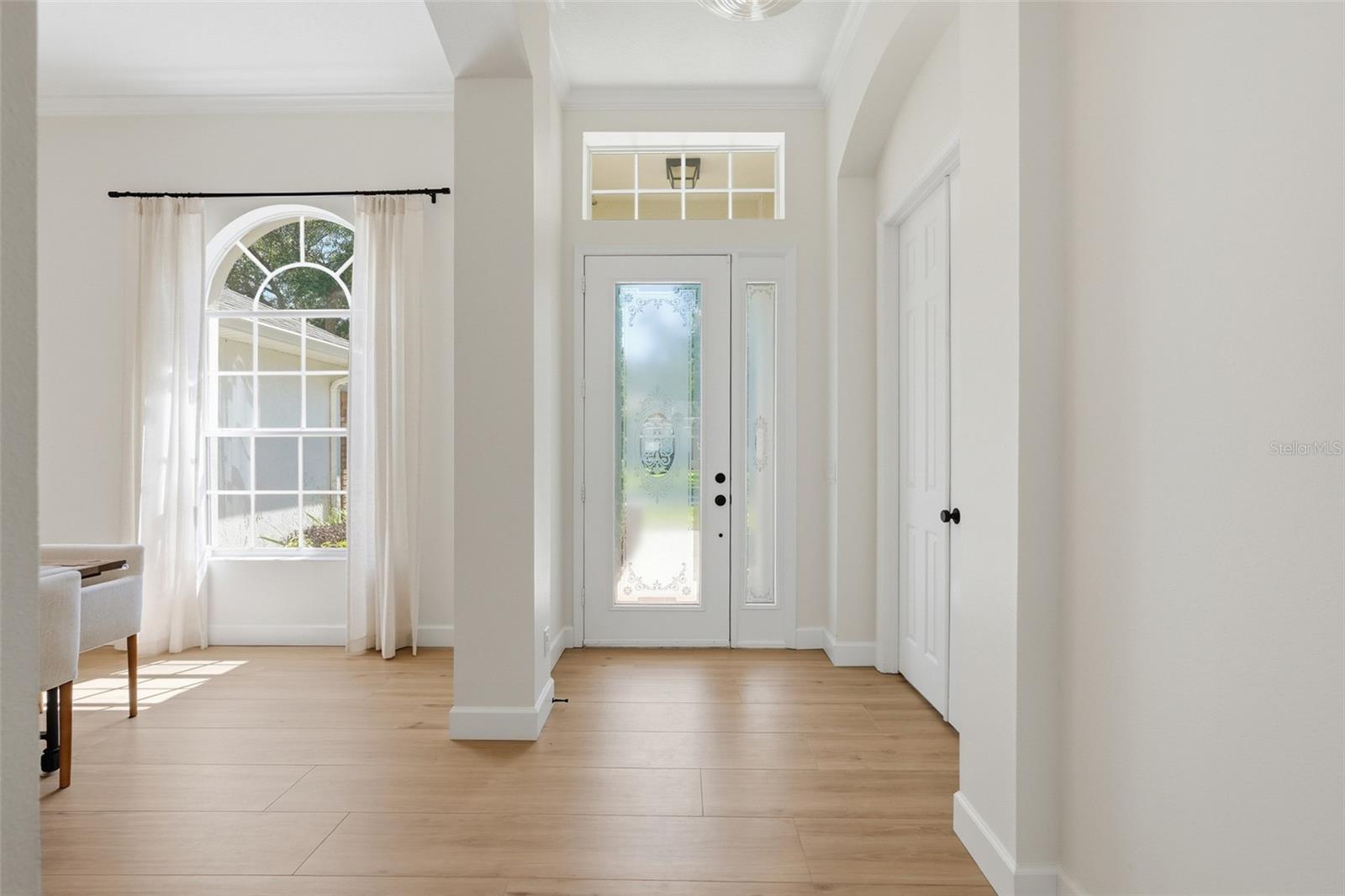 Image 8 of 48 For 264 Blue Stone Circle