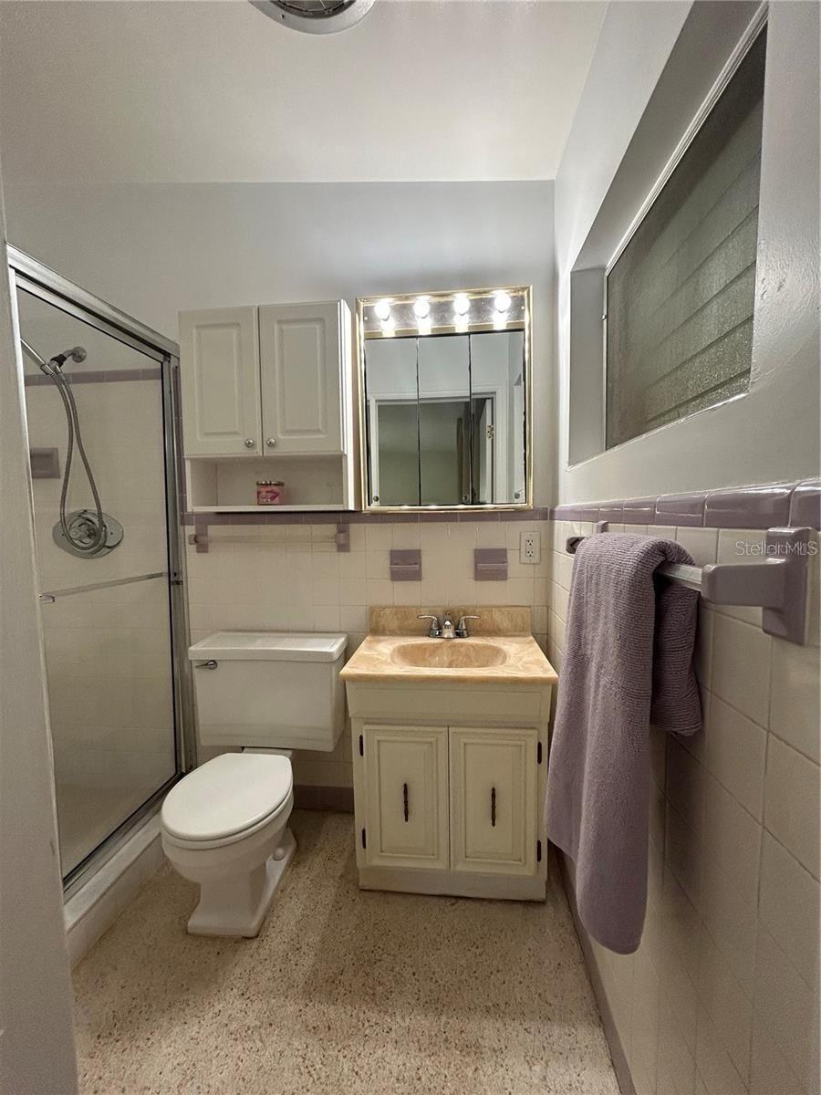 Image 12 of 19 For 29 Preston Street