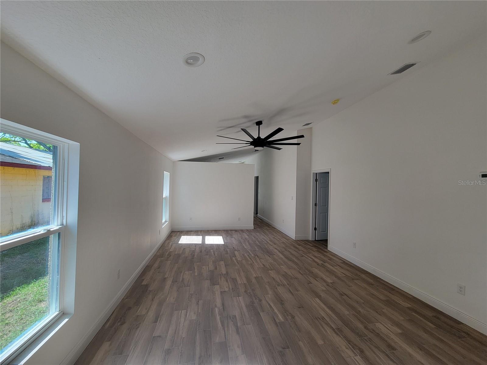 Image 3 of 11 For 4414 Cypress Street