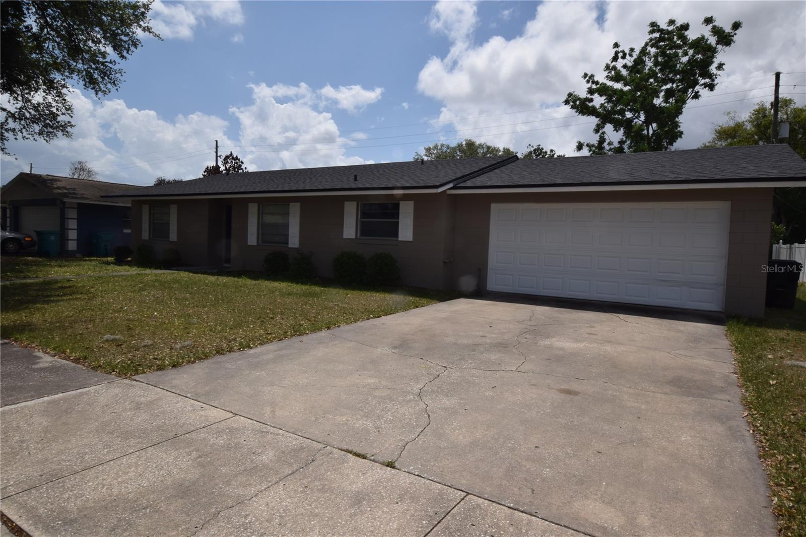 Image 4 of 36 For 2762 Clear Cove Lane