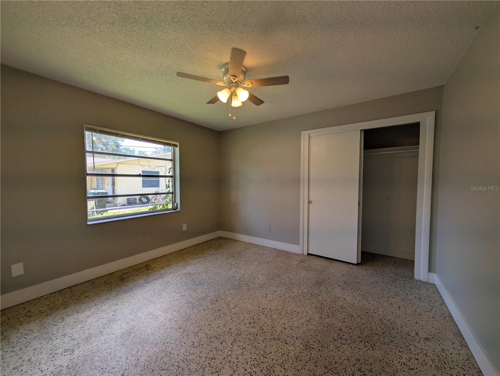Image 7 of 8 For 214 Fairlane Avenue