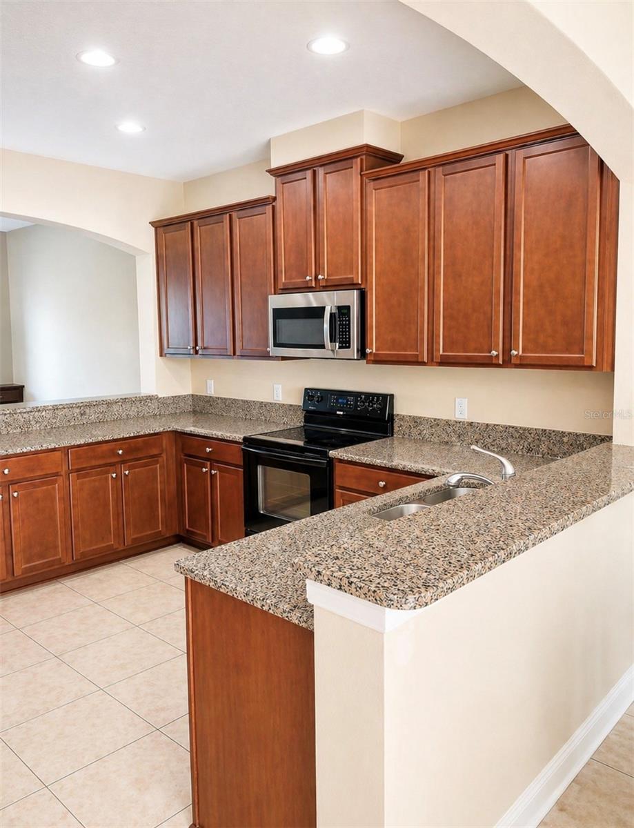 Listing photo id 5 for 8253 Maritime Flag Street 109