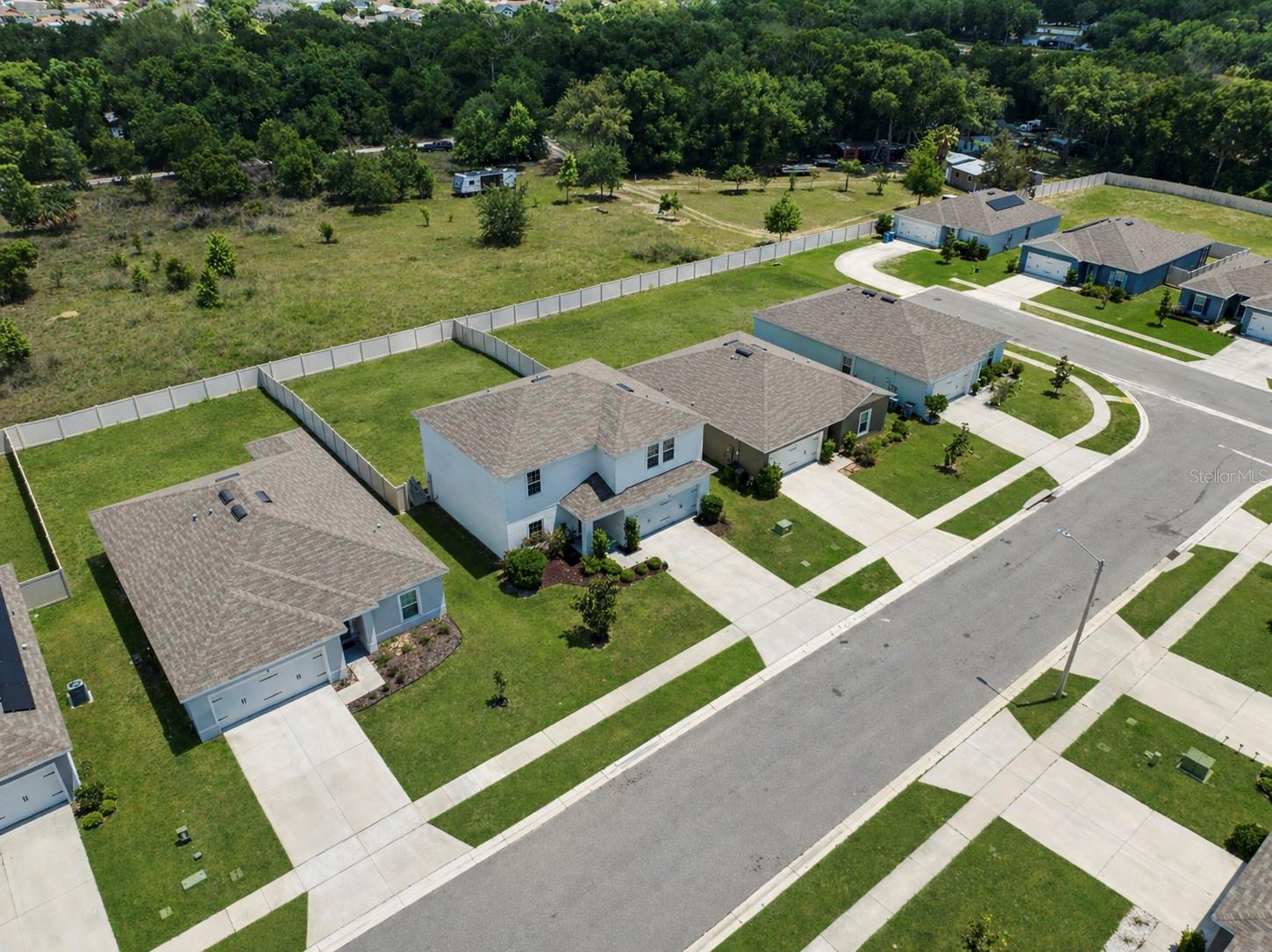 Image 27 of 30 For 313 Fiddlewood Court