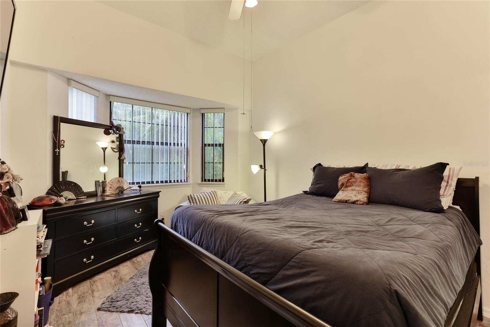 Image 19 of 42 For 121 Dovecote Lane