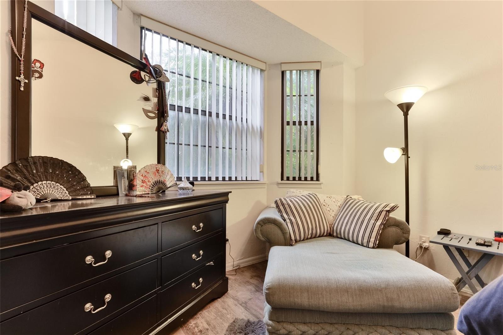 Image 22 of 42 For 121 Dovecote Lane