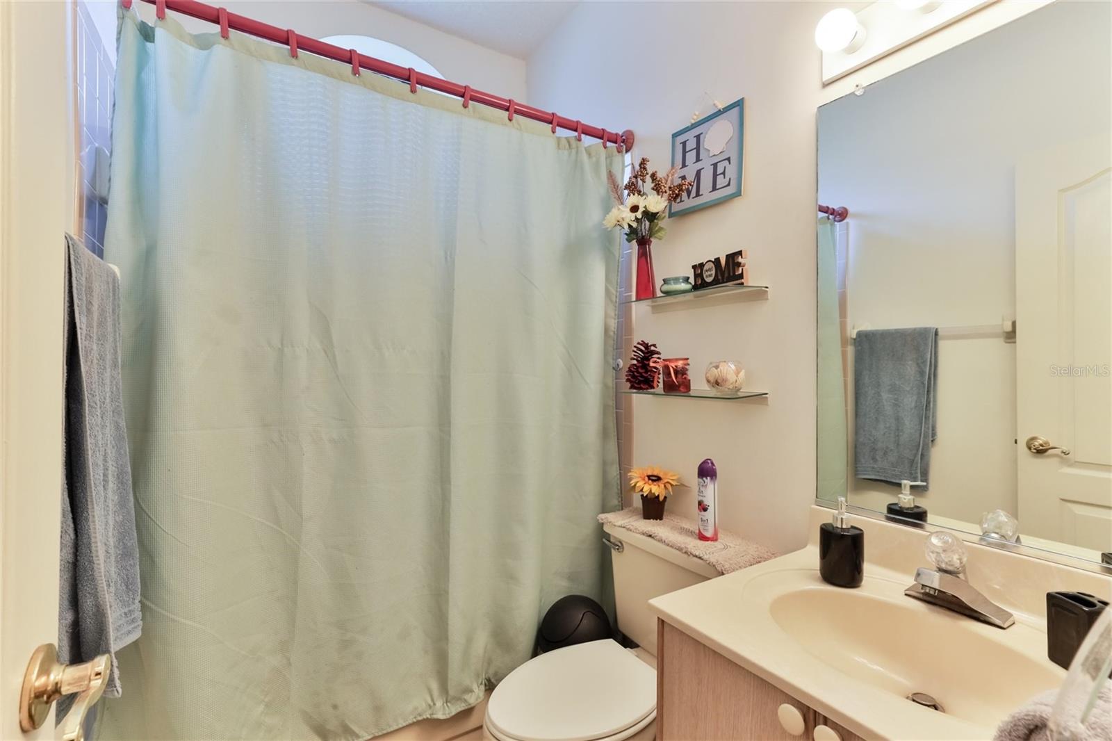 Image 27 of 42 For 121 Dovecote Lane