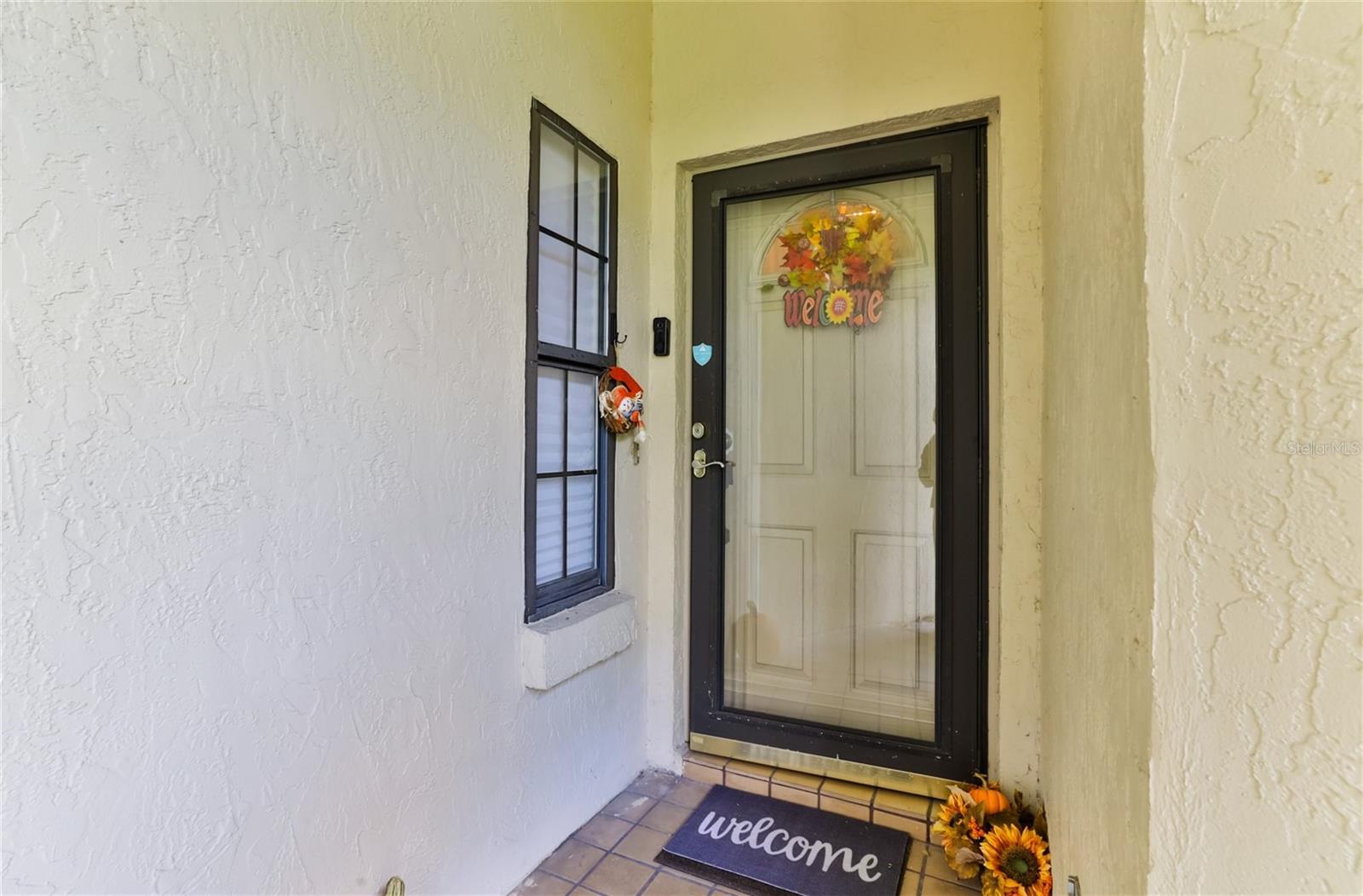 Image 7 of 42 For 121 Dovecote Lane