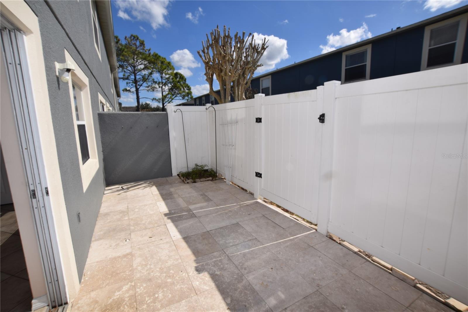 Image 3 of 47 For 13098 Lexington Summit Street