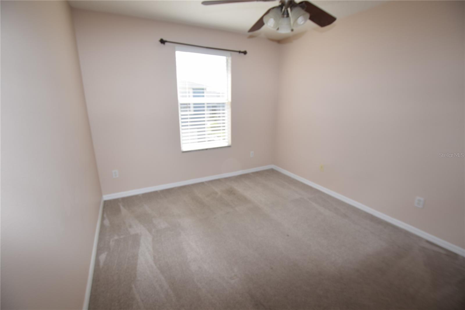 Image 31 of 47 For 13098 Lexington Summit Street