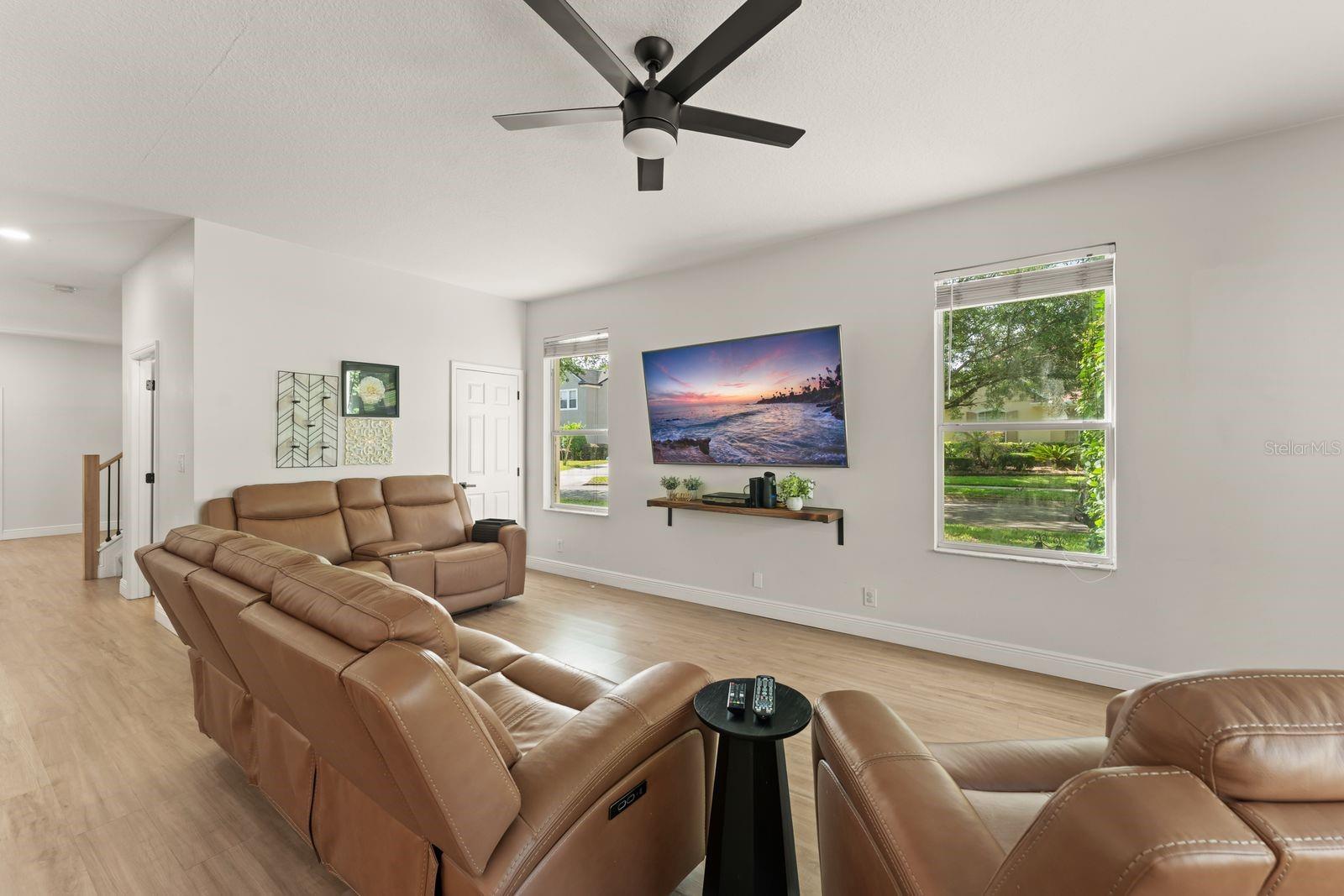 Image 12 of 55 For 611 Brookfield Terrace