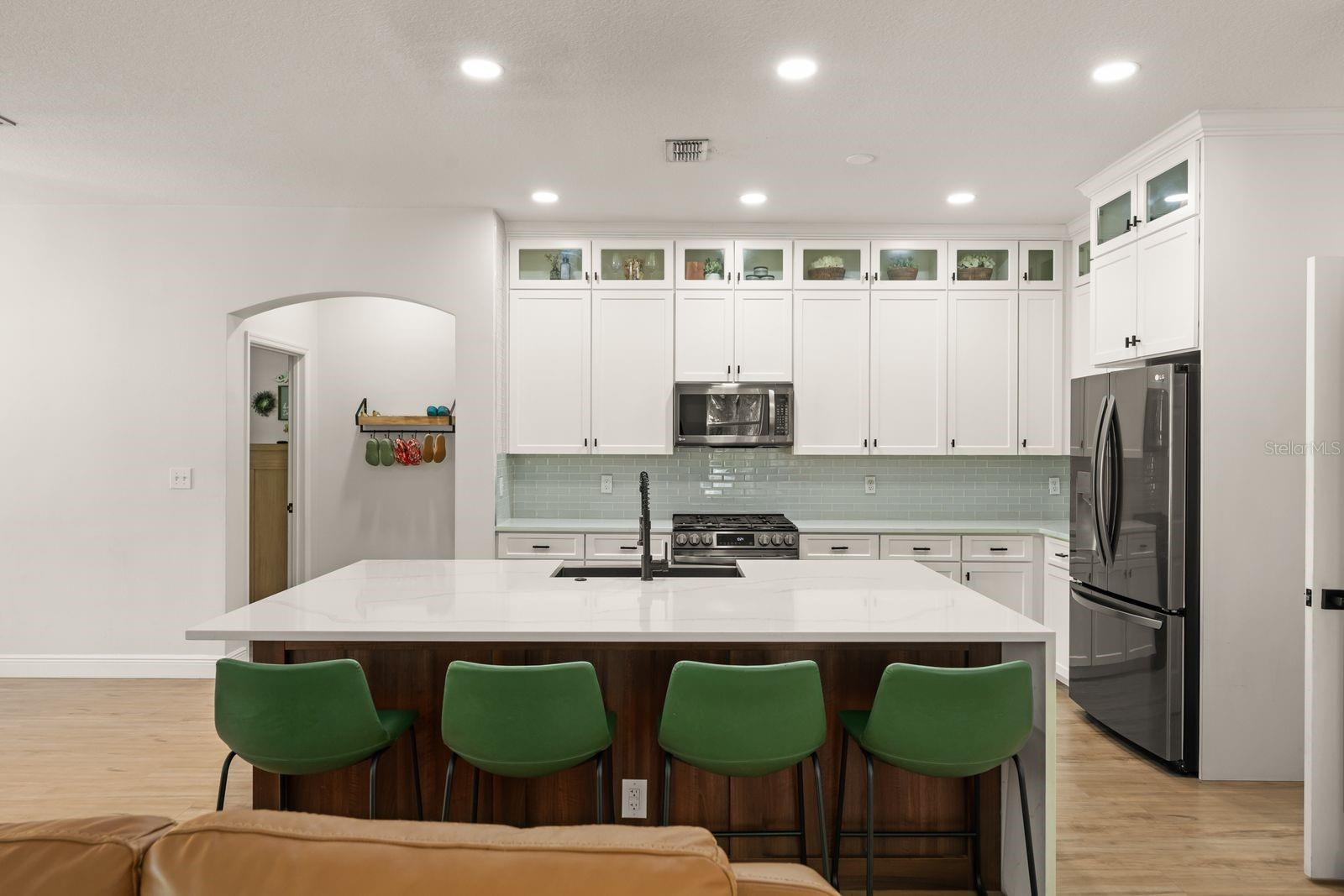 Image 15 of 55 For 611 Brookfield Terrace