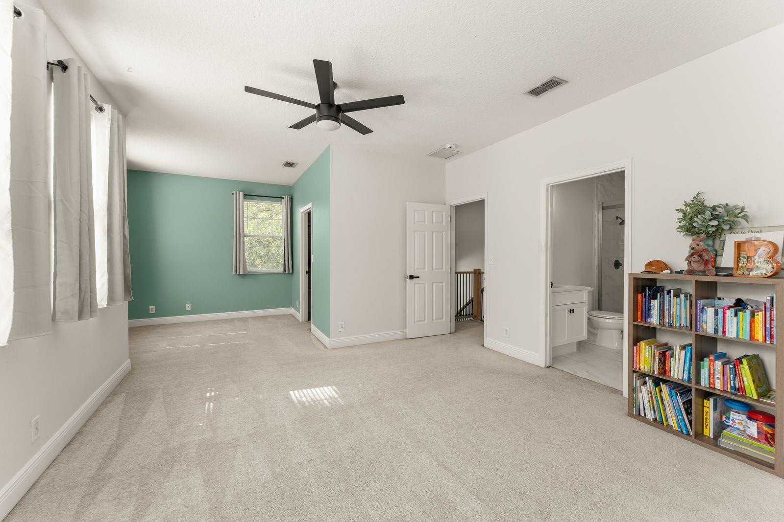 Image 33 of 55 For 611 Brookfield Terrace