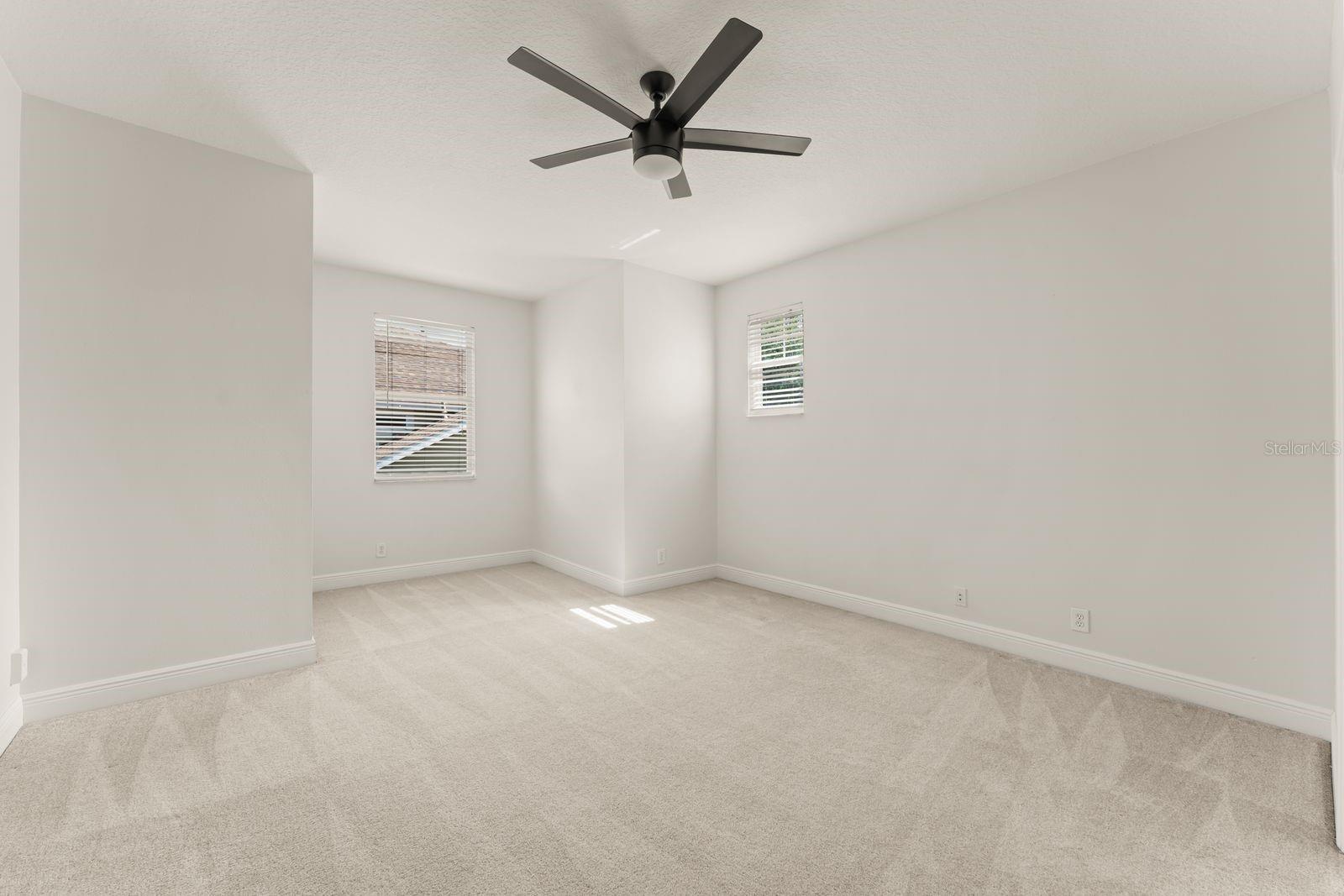 Image 37 of 55 For 611 Brookfield Terrace
