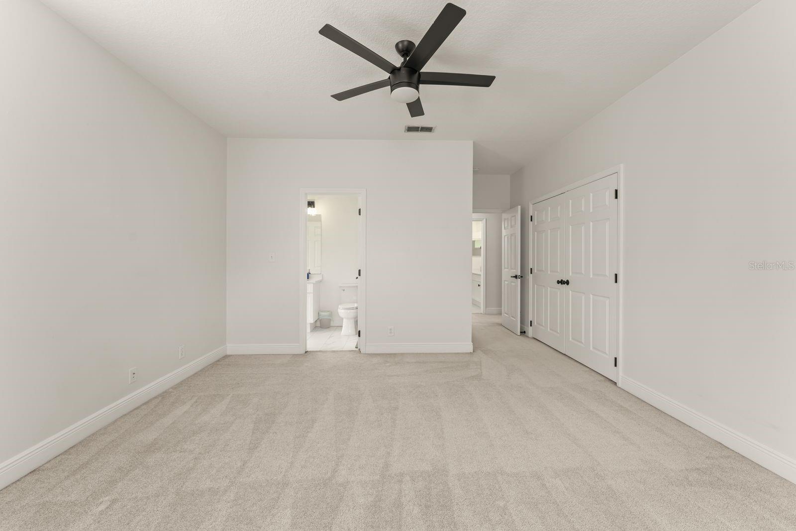 Image 38 of 55 For 611 Brookfield Terrace