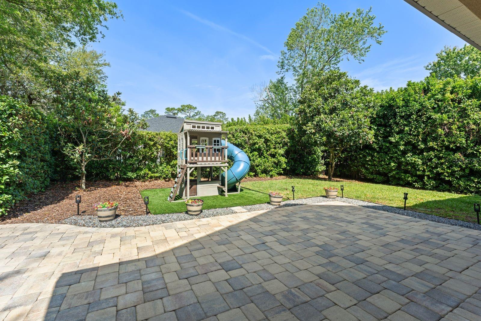 Image 46 of 55 For 611 Brookfield Terrace