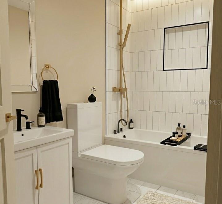 Image 18 of 24 For 477 Sayre Road Sw