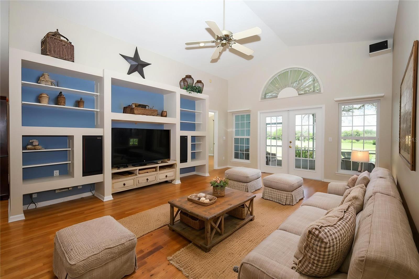 Image 15 of 44 For 3946 Villas Green Circle