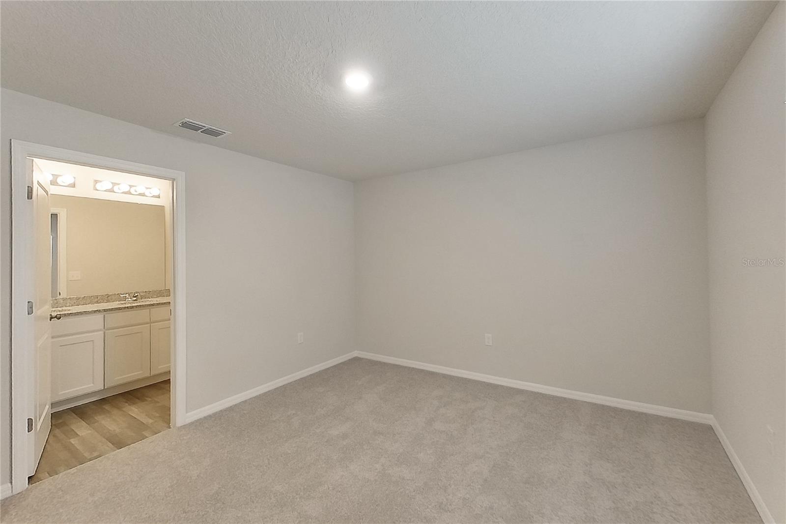 Image 15 of 20 For 8755 Nobleton Way