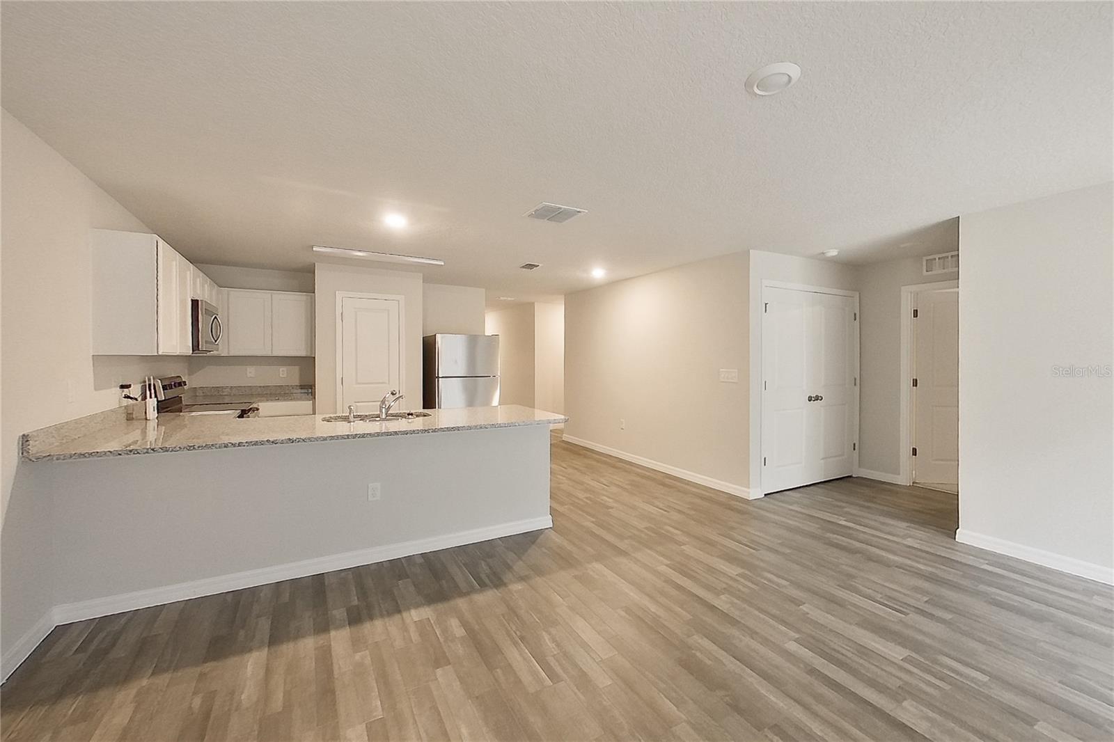 Image 2 of 20 For 8755 Nobleton Way