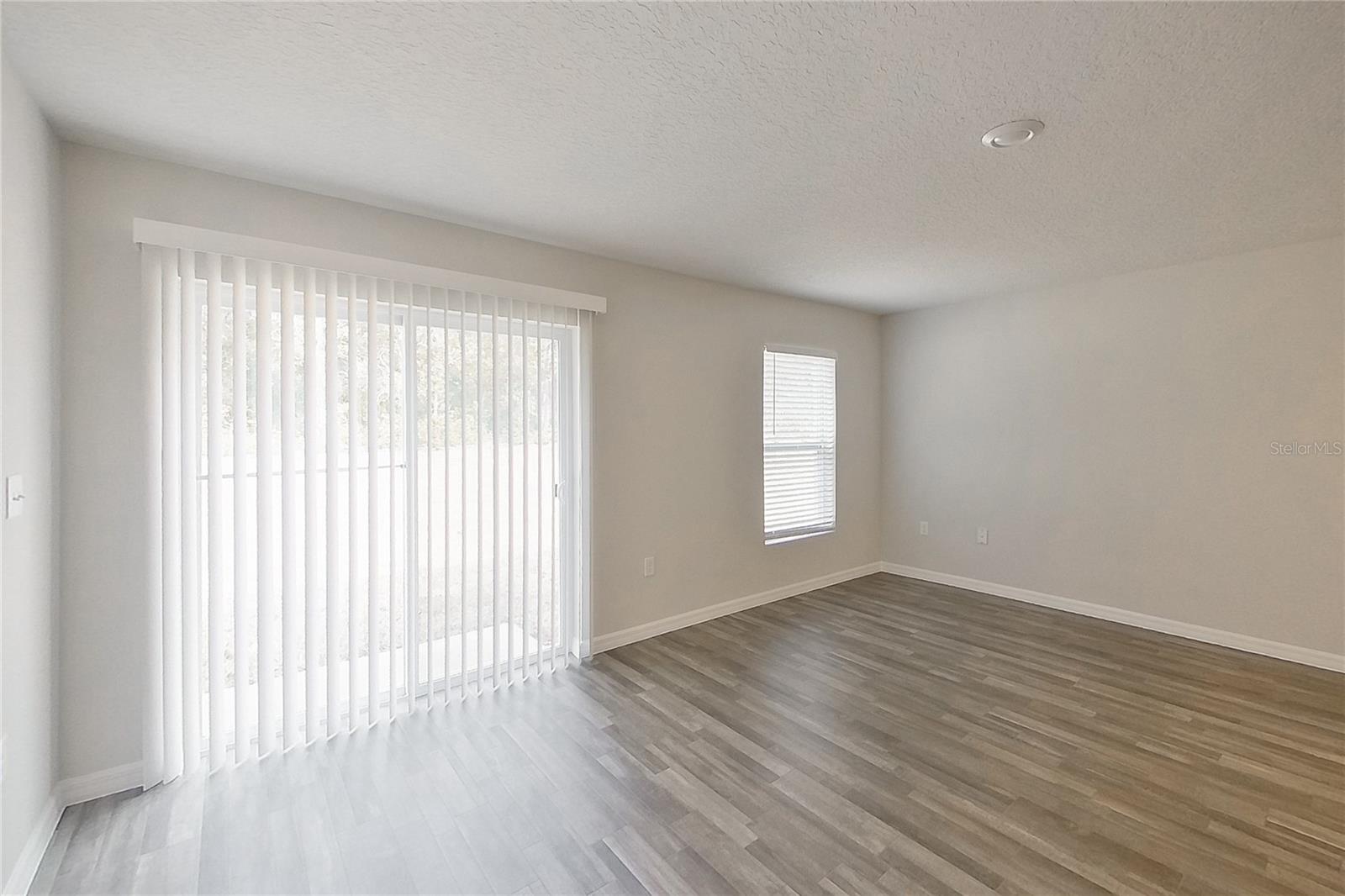 Image 7 of 20 For 8755 Nobleton Way