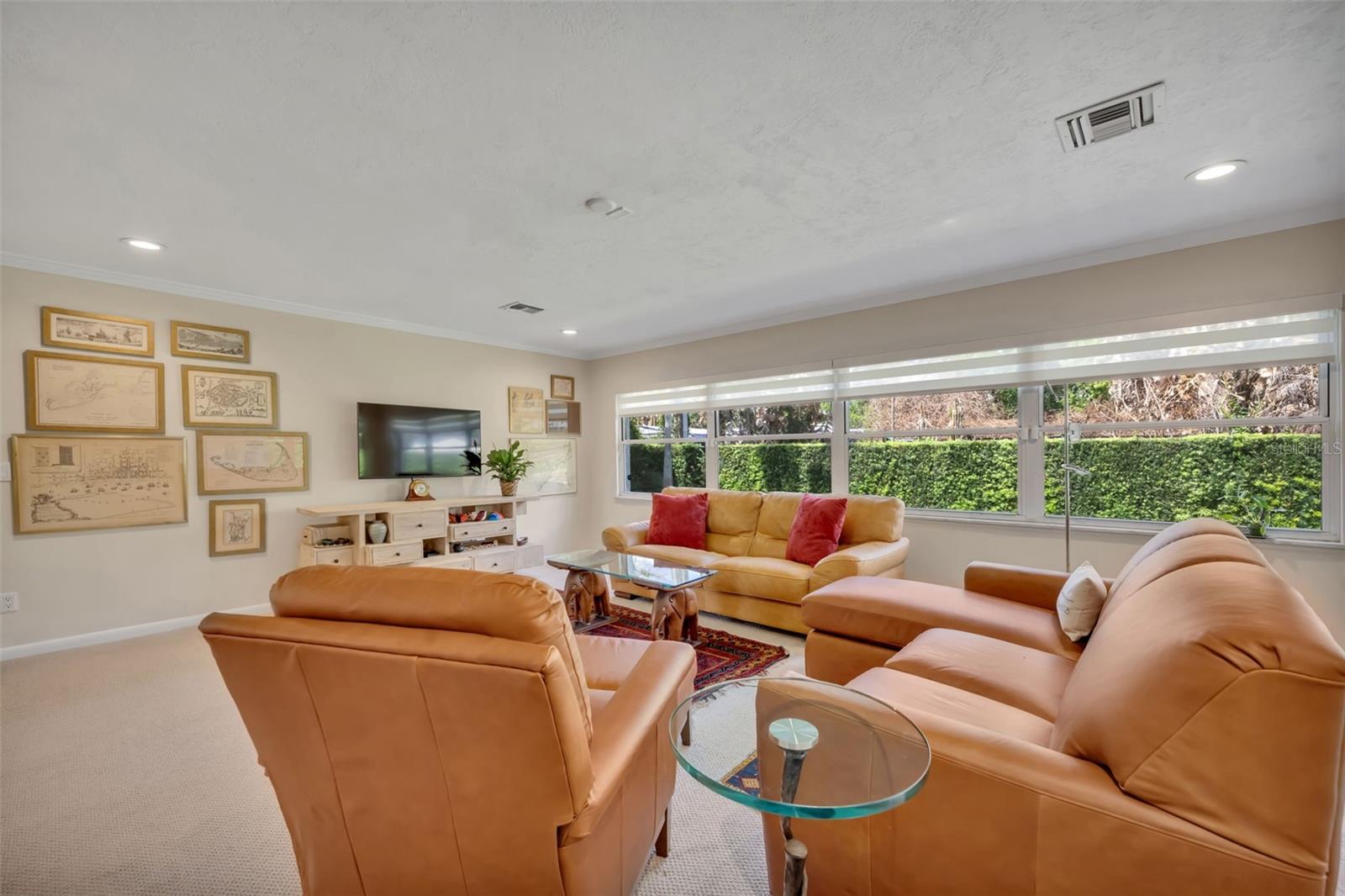 Image 19 of 41 For 1725 Carollee Lane