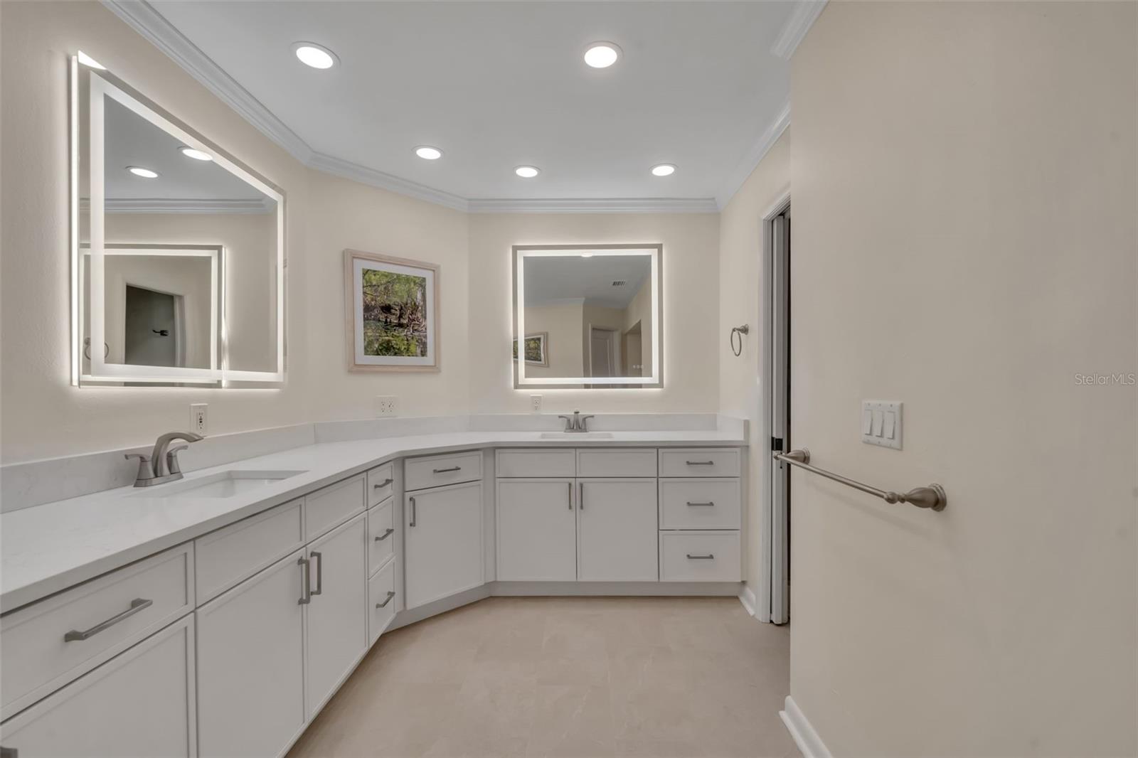 Image 27 of 41 For 1725 Carollee Lane