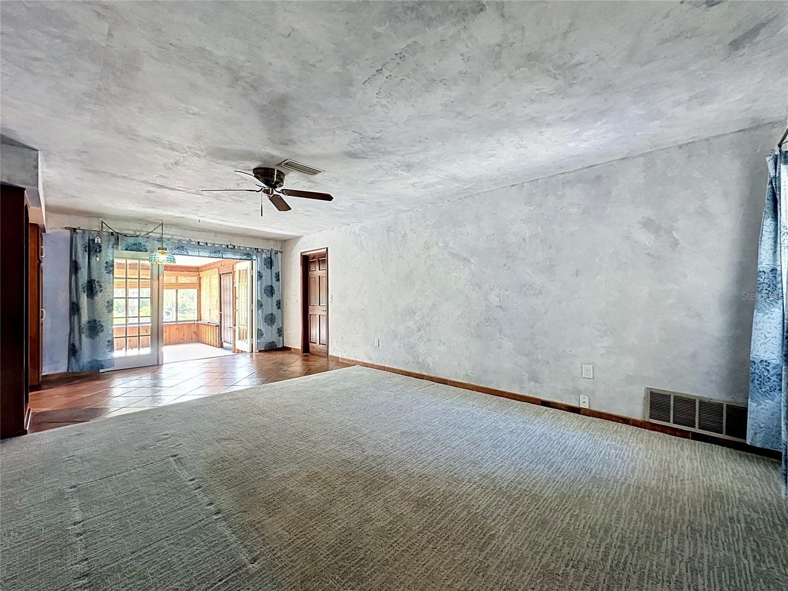 Image 7 of 71 For 653 Green Meadow Avenue