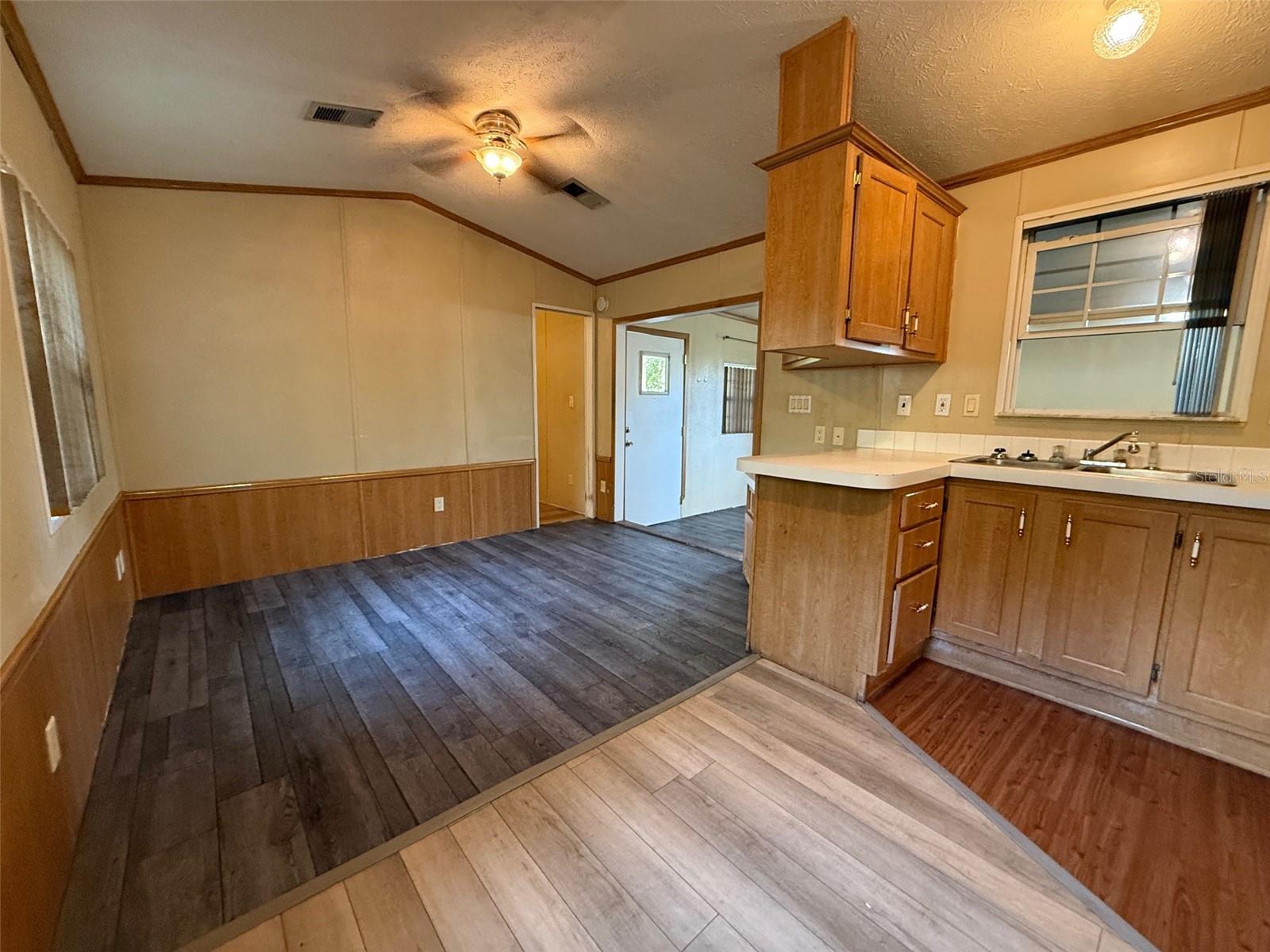 Image 2 of 11 For 3000 Clarcona Road 1412