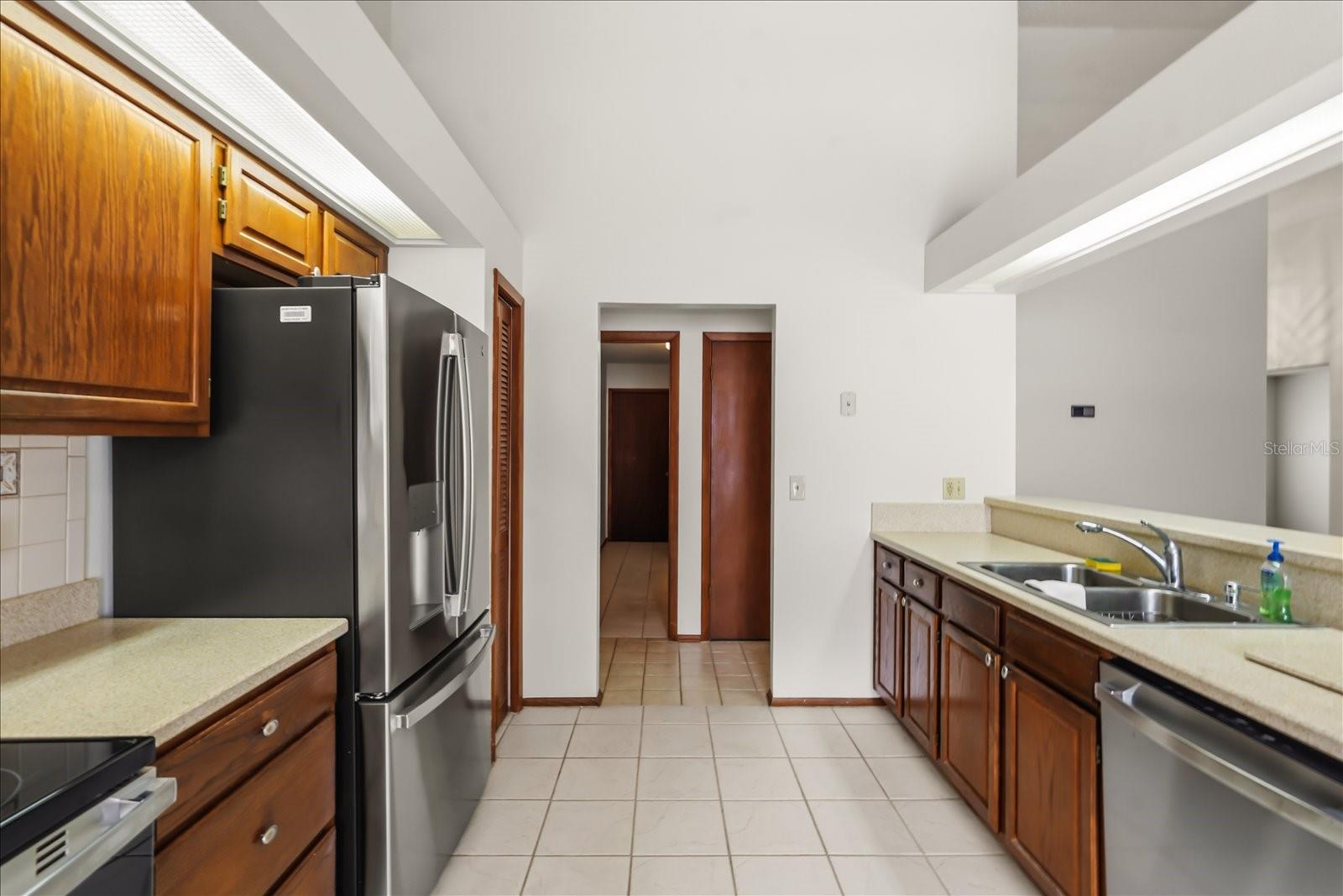 Image 15 of 41 For 10330 Taraby Court