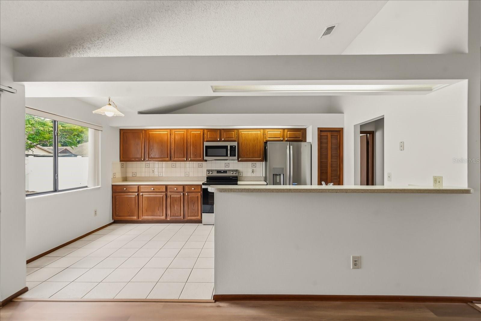 Image 17 of 41 For 10330 Taraby Court