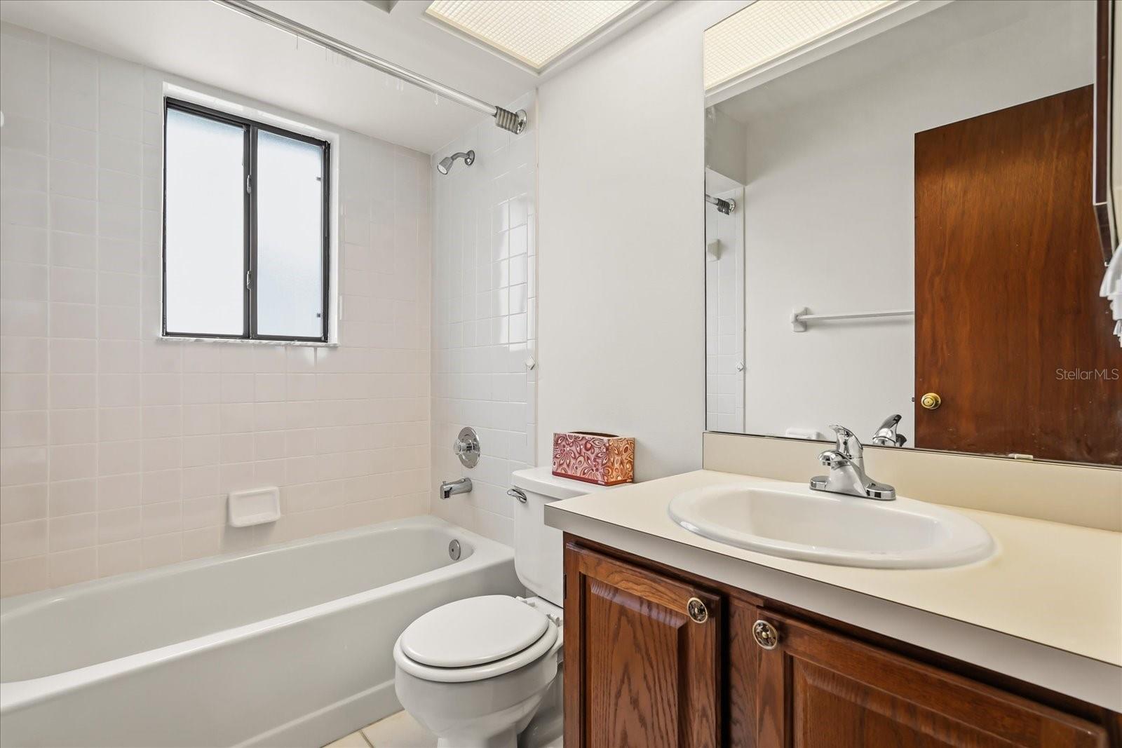 Image 26 of 41 For 10330 Taraby Court