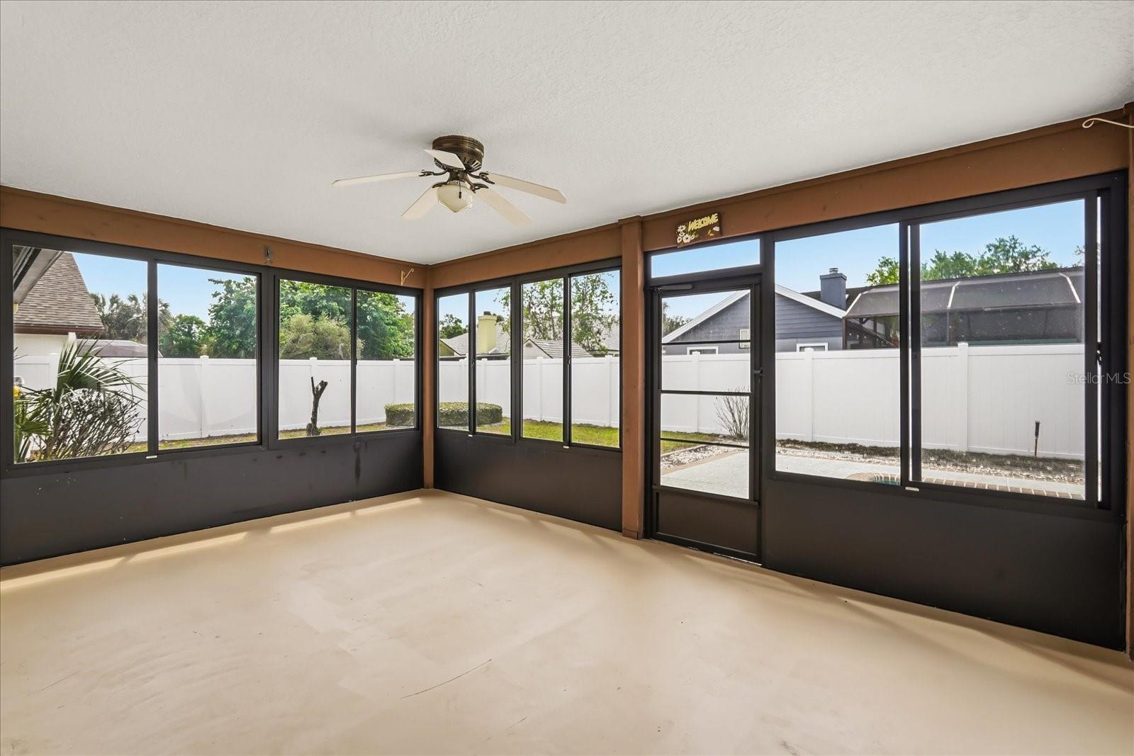 Image 39 of 41 For 10330 Taraby Court