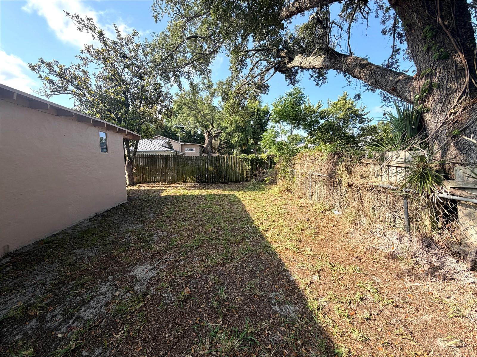 Image 21 of 22 For 1826 Mulberrywood Court
