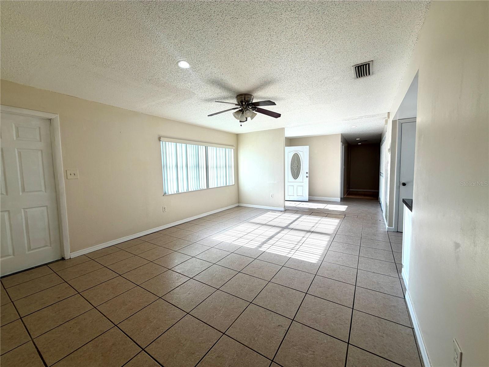 Image 3 of 22 For 1826 Mulberrywood Court