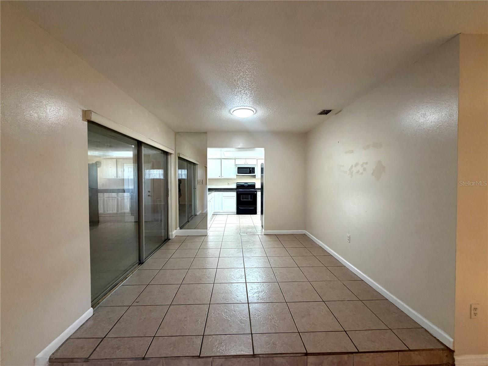 Image 5 of 22 For 1826 Mulberrywood Court