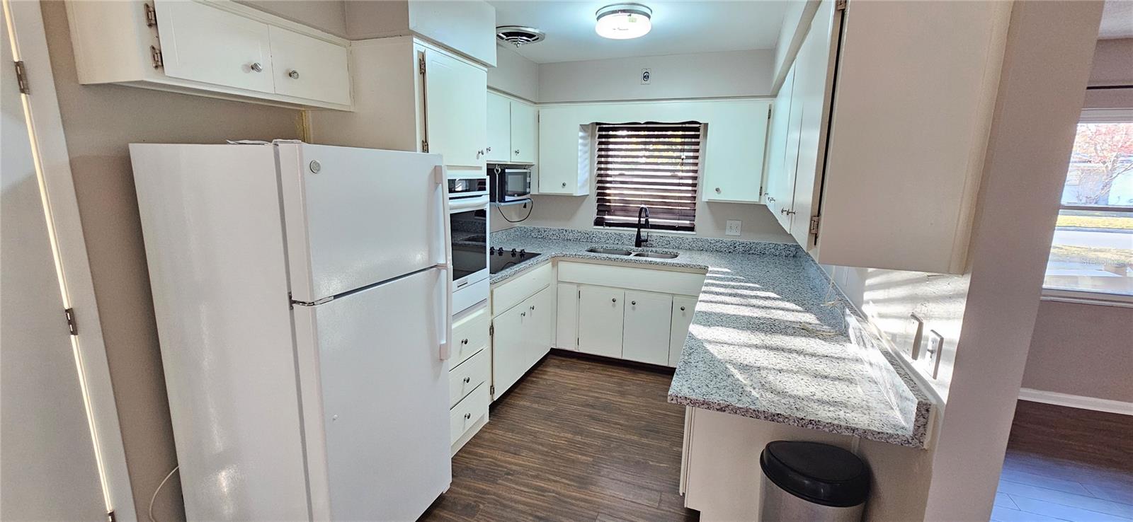 Image 4 of 18 For 5935 Antilla Drive