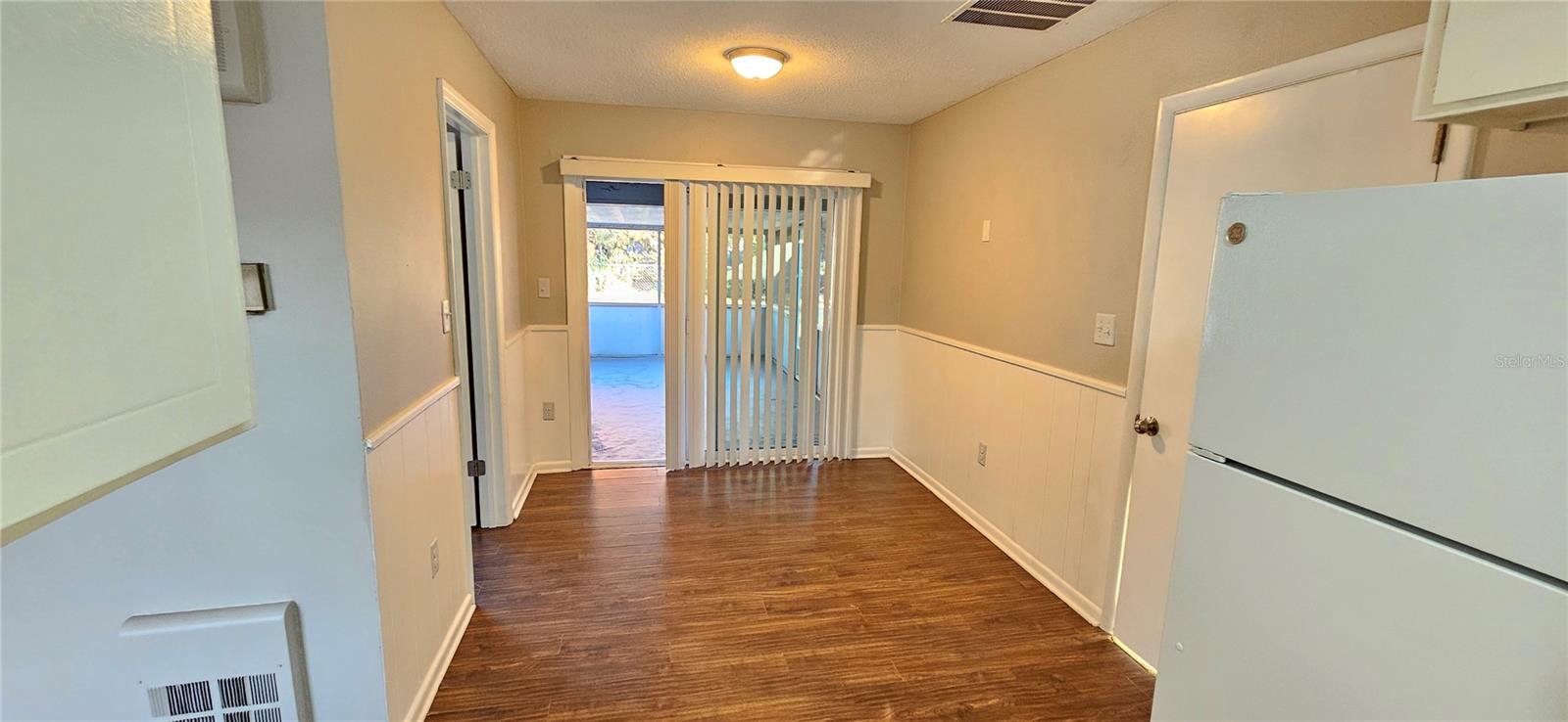 Image 6 of 18 For 5935 Antilla Drive