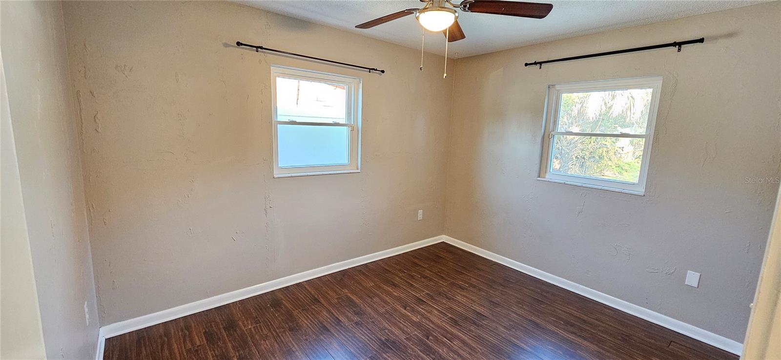 Image 9 of 18 For 5935 Antilla Drive