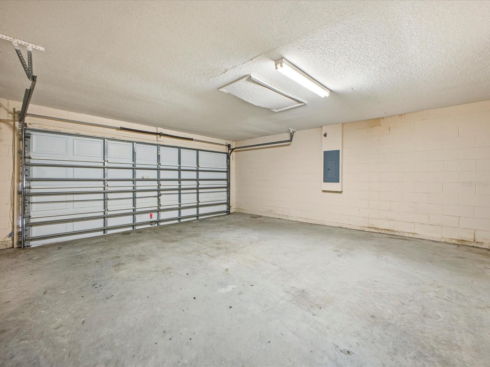 Image 43 of 63 For 1656 Dunes Court