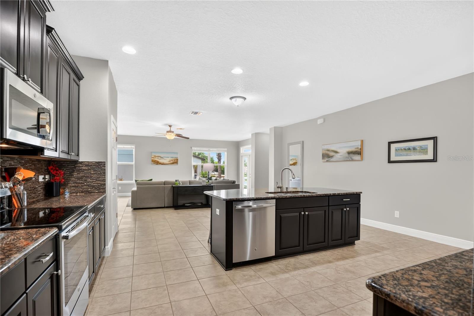 Image 10 of 59 For 402 Egret Place Drive