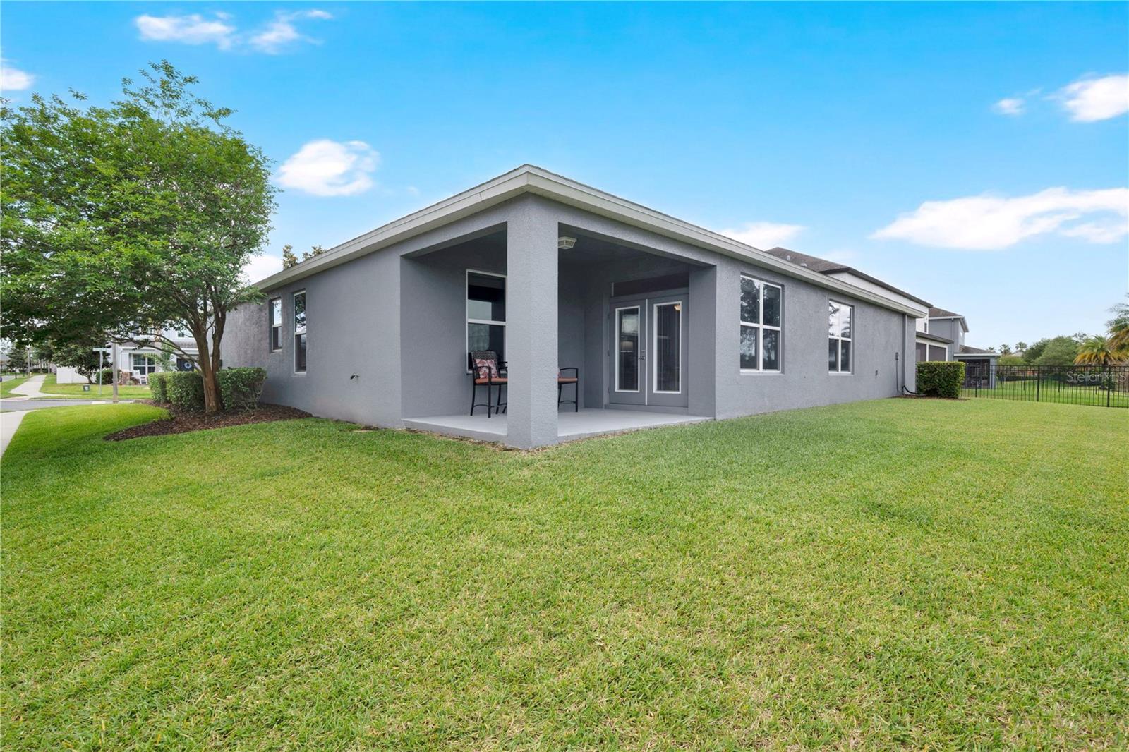 Image 33 of 59 For 402 Egret Place Drive