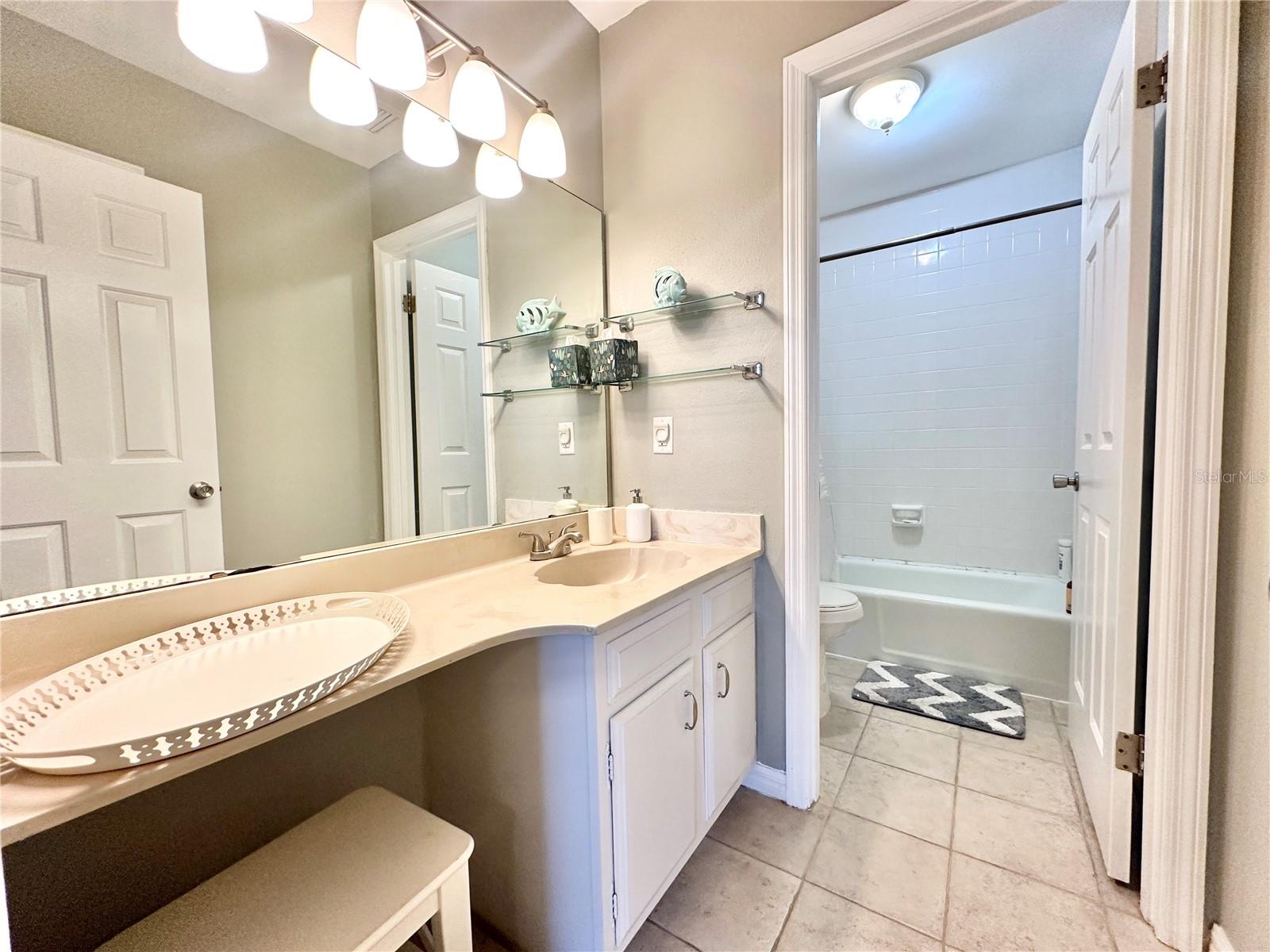 Image 16 of 21 For 1096 Villa Lane 78