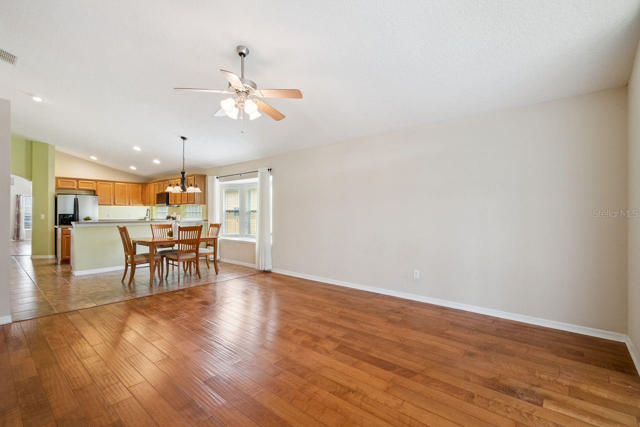 Image 6 of 20 For 5345 Los Palma Vista Drive