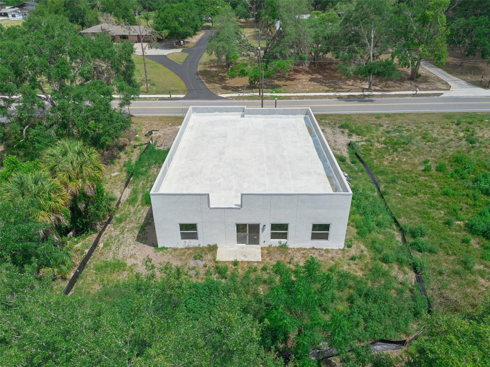 Image 24 of 30 For 397 North Boulevard W