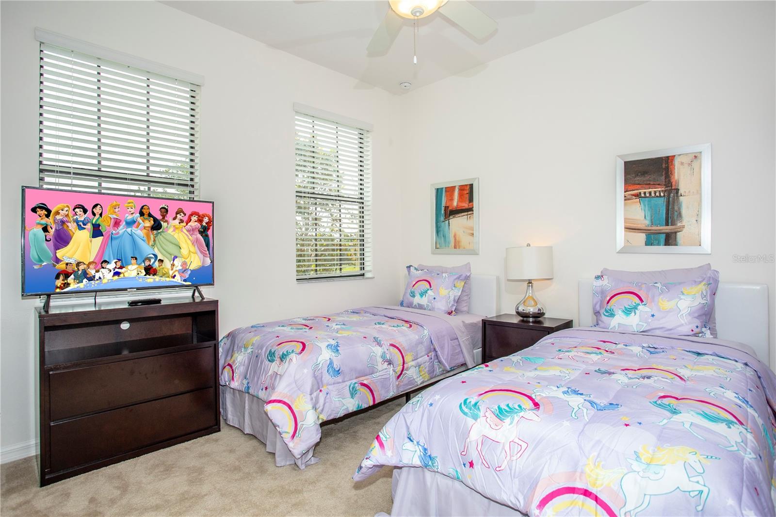 Image 18 of 28 For 2666 Rosemont Circle