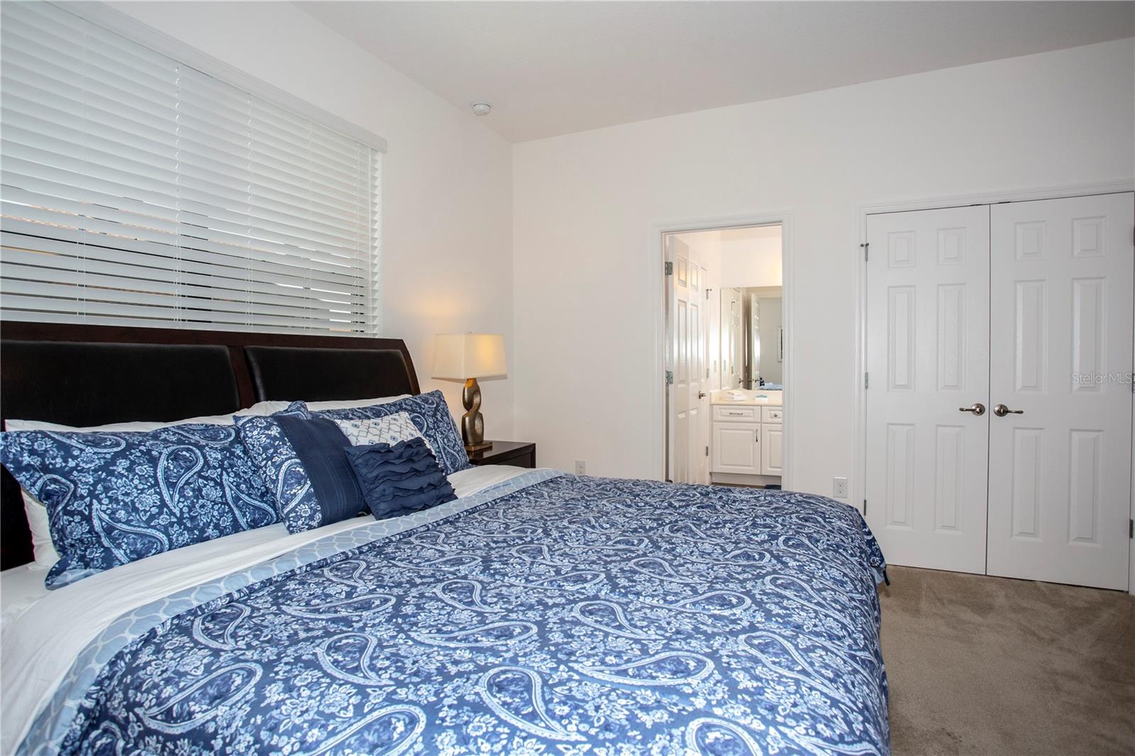 Image 23 of 28 For 2666 Rosemont Circle
