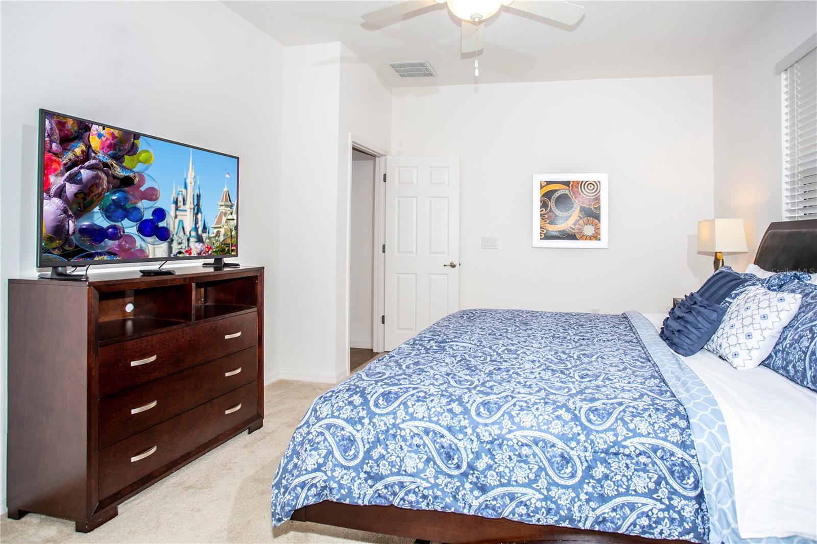 Image 24 of 28 For 2666 Rosemont Circle